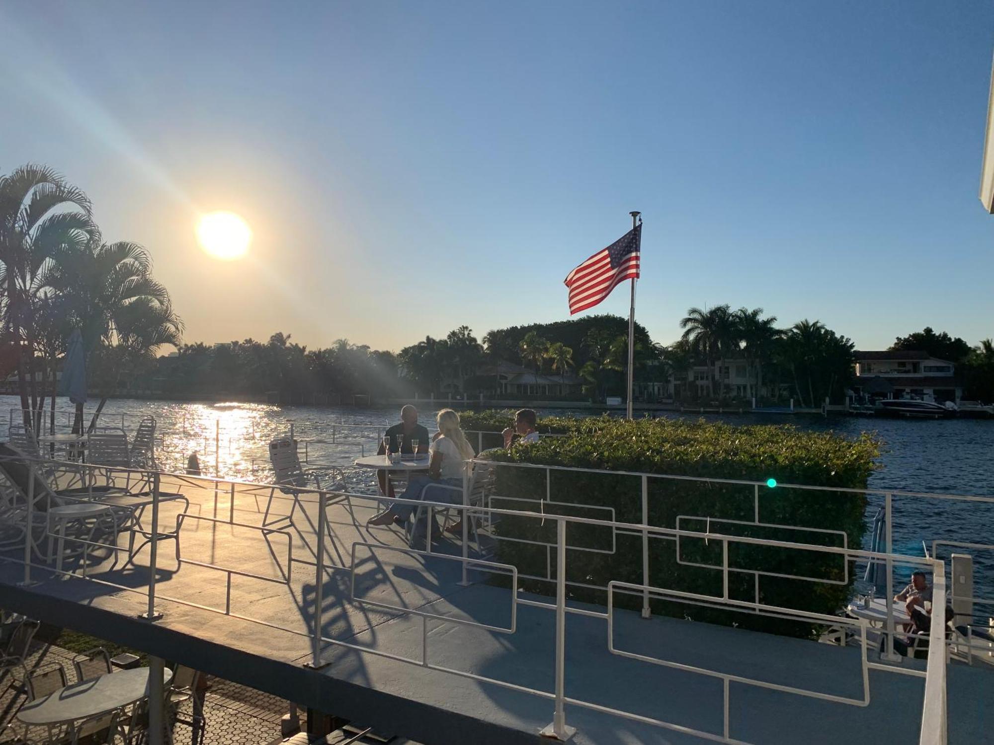 holiday isle yacht club fort lauderdale